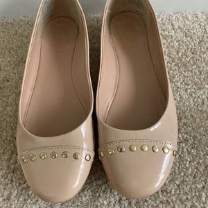 Nude flats